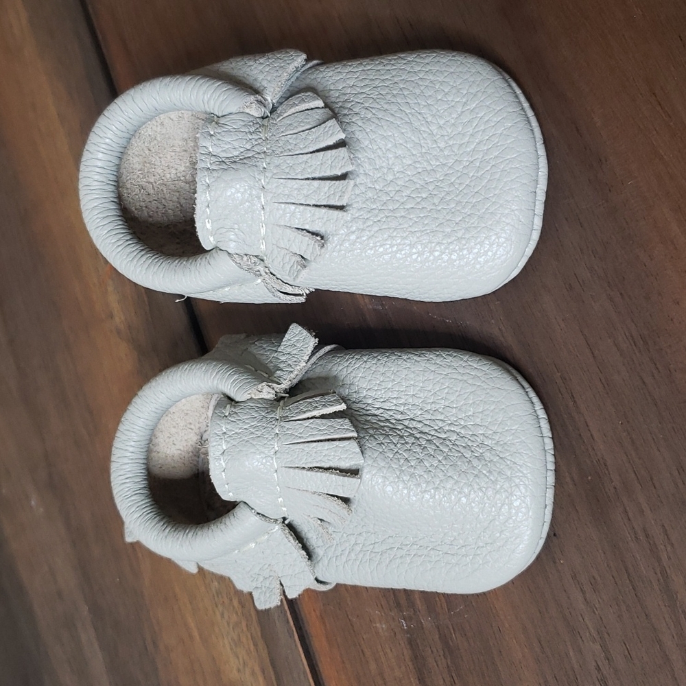 Freshly Picked Salt Flats Moccasins Sz 1